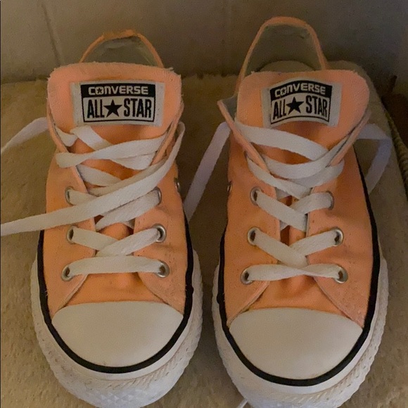 girls orange converse